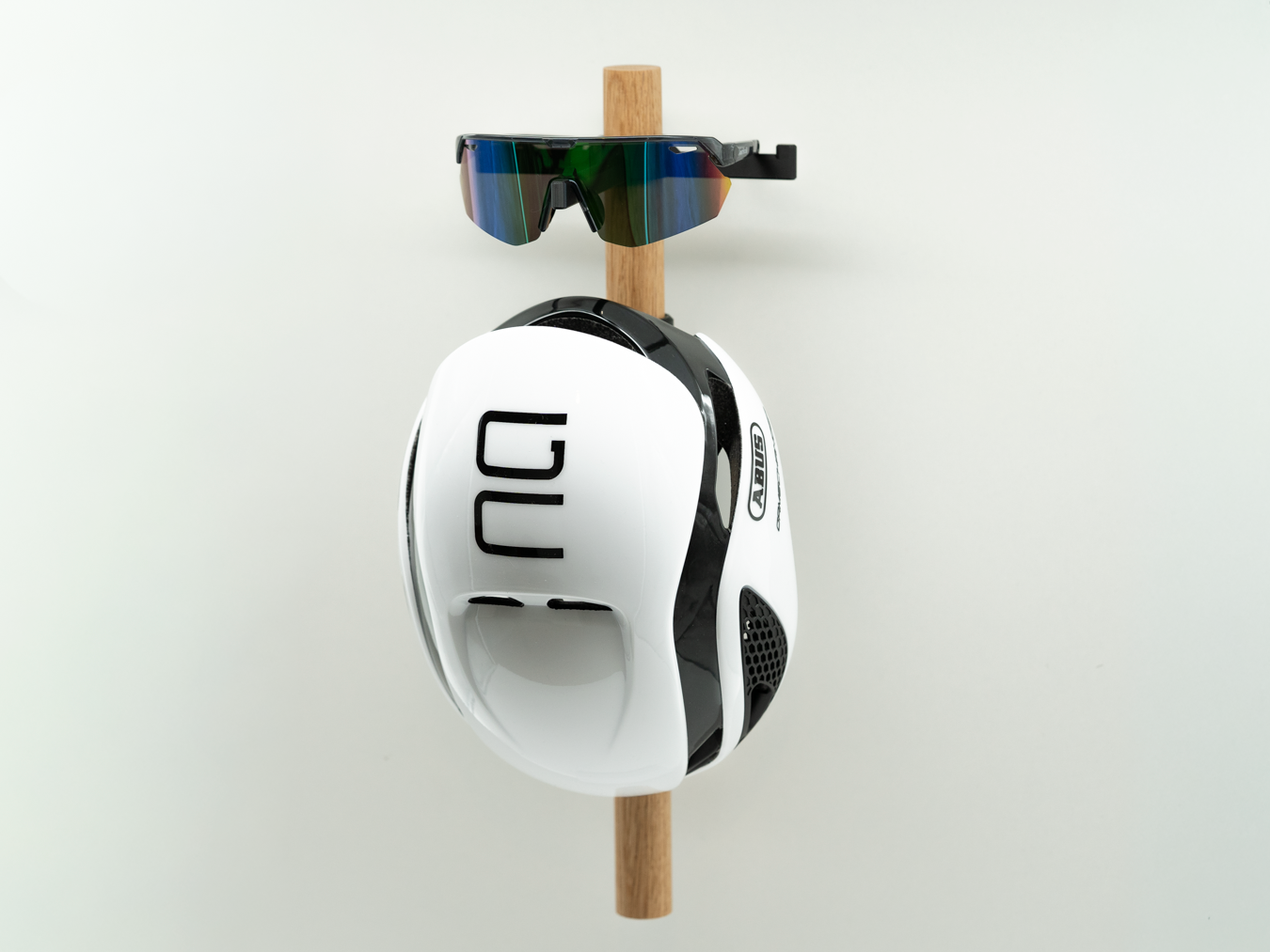 Fahrradhelm Wand Halter aus Eiche - Wandhalterung mit modernem Design für 1 Helm und 1 Brille