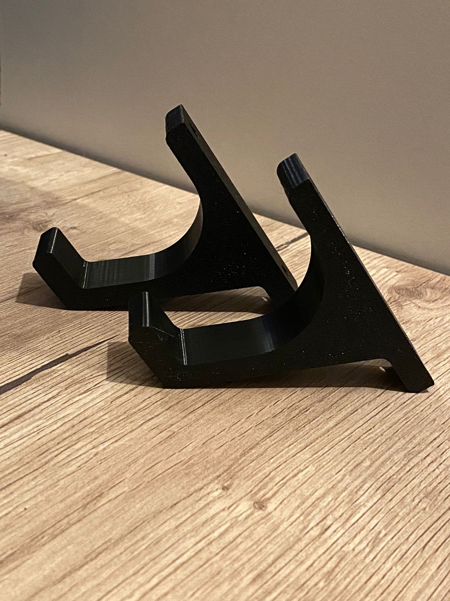 2er Set Wandhalterung Helm Wand Halter für Fahrradhelm, Reithelm, Ski Helm Haken Helmaufhänger (MTB, Rennrad) schwarz